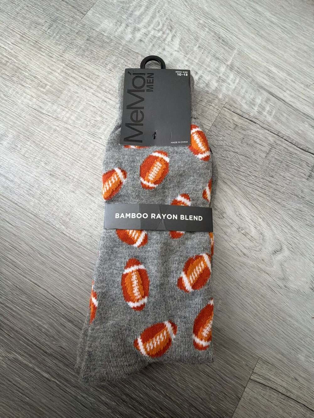 MeMoi Men's Football Toss Bamboo Rayon Blend Crew Socks Size 10-13
